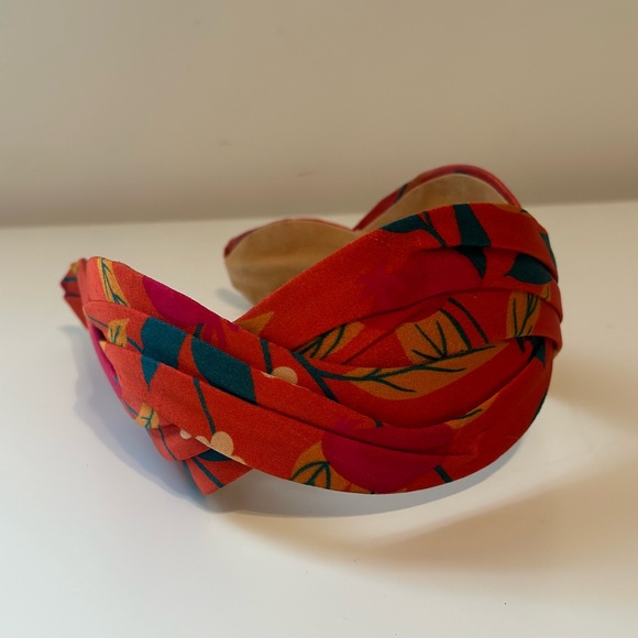 Powder design Bold Multi Color Floral Twisted Headband Sati One Size - Picture 1 of 7